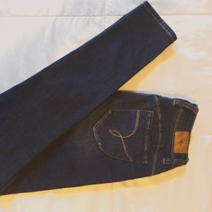 Size 7 YMI Wanna Betta Butt Jeans